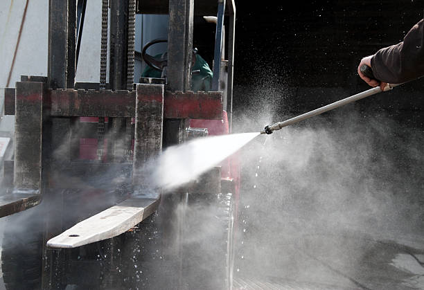 Best Commercial Building Pressure Washing  in Miami, AZ